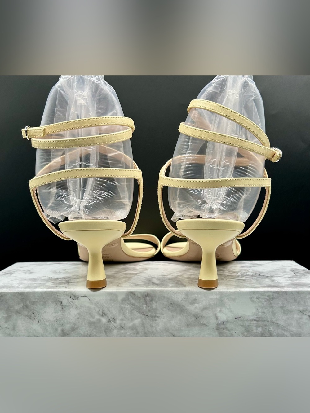 STUART WEITZMAN Nudist Wrap 50 Kitten Heel Leather Sandals Round-Toe. 9B - Picture 6 of 10